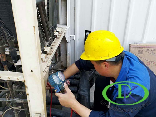 XYDK6050型數(shù)控雕刻機(jī) 全封閉